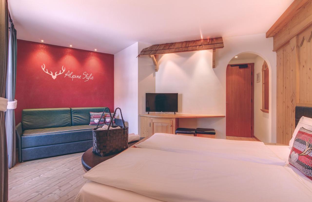 Hotel Madonnina Resort And Wellness Сорага Экстерьер фото